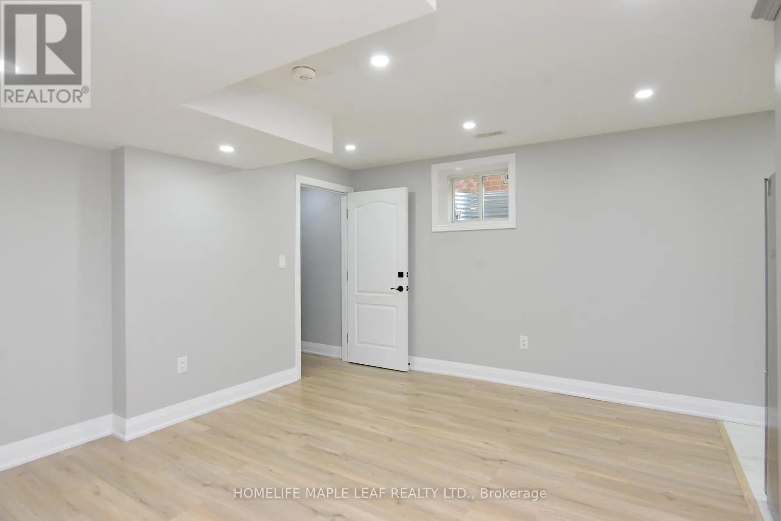 12 EBERLY WOODS DRIVE