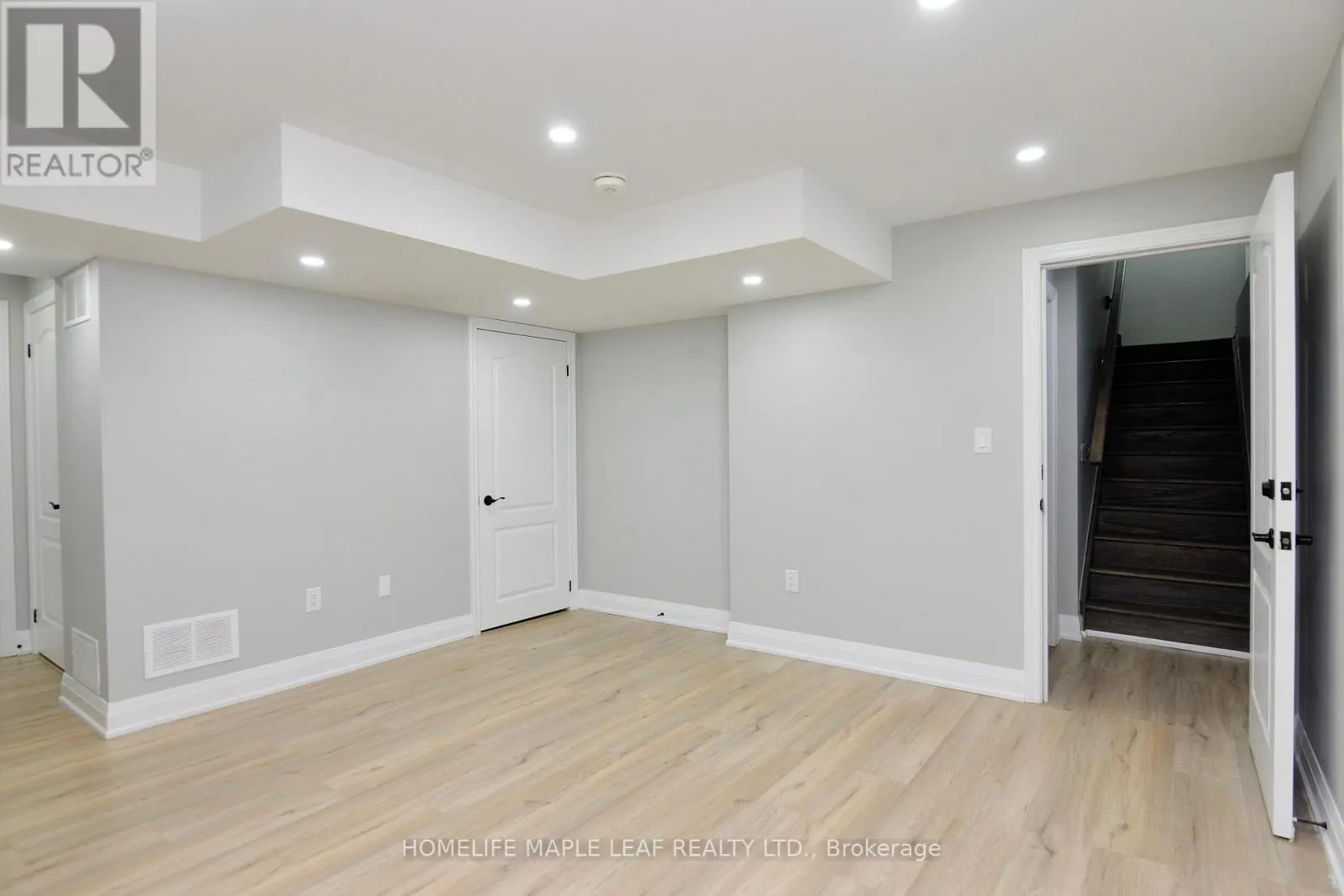 12 EBERLY WOODS DRIVE
