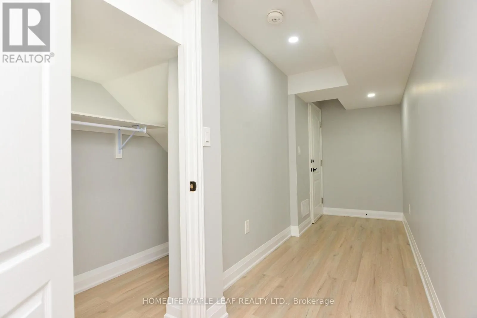 12 EBERLY WOODS DRIVE