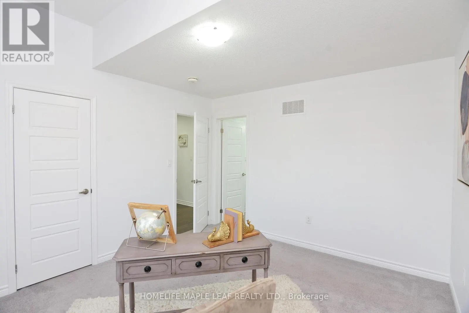 12 EBERLY WOODS DRIVE