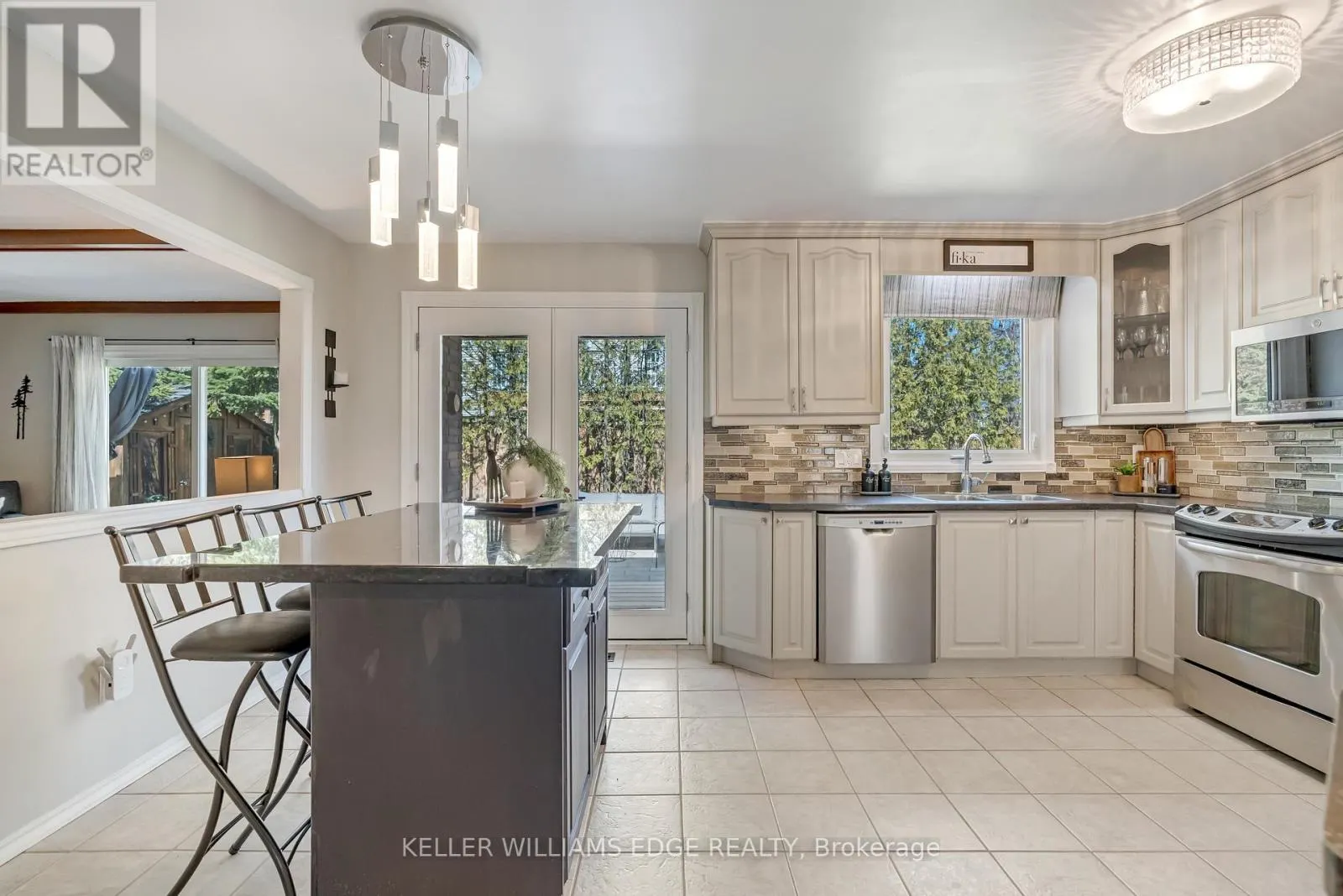 1351 BRYANSTON COURT