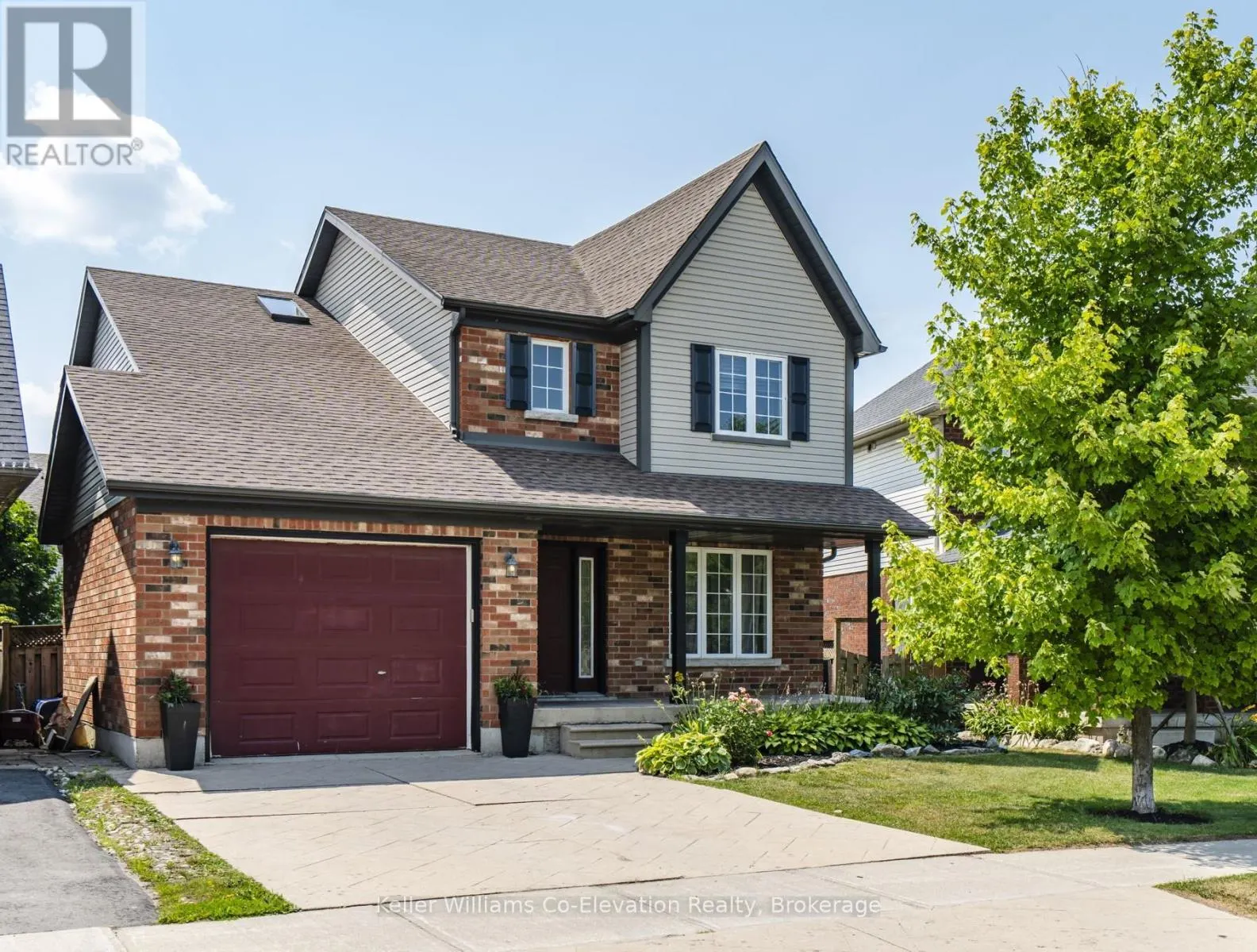 14 GRAHAM CRESCENT