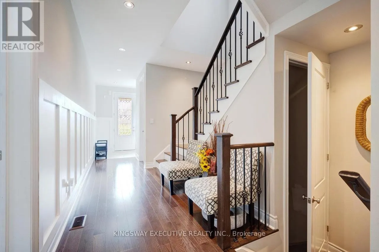 33 ASH HILL AVENUE
