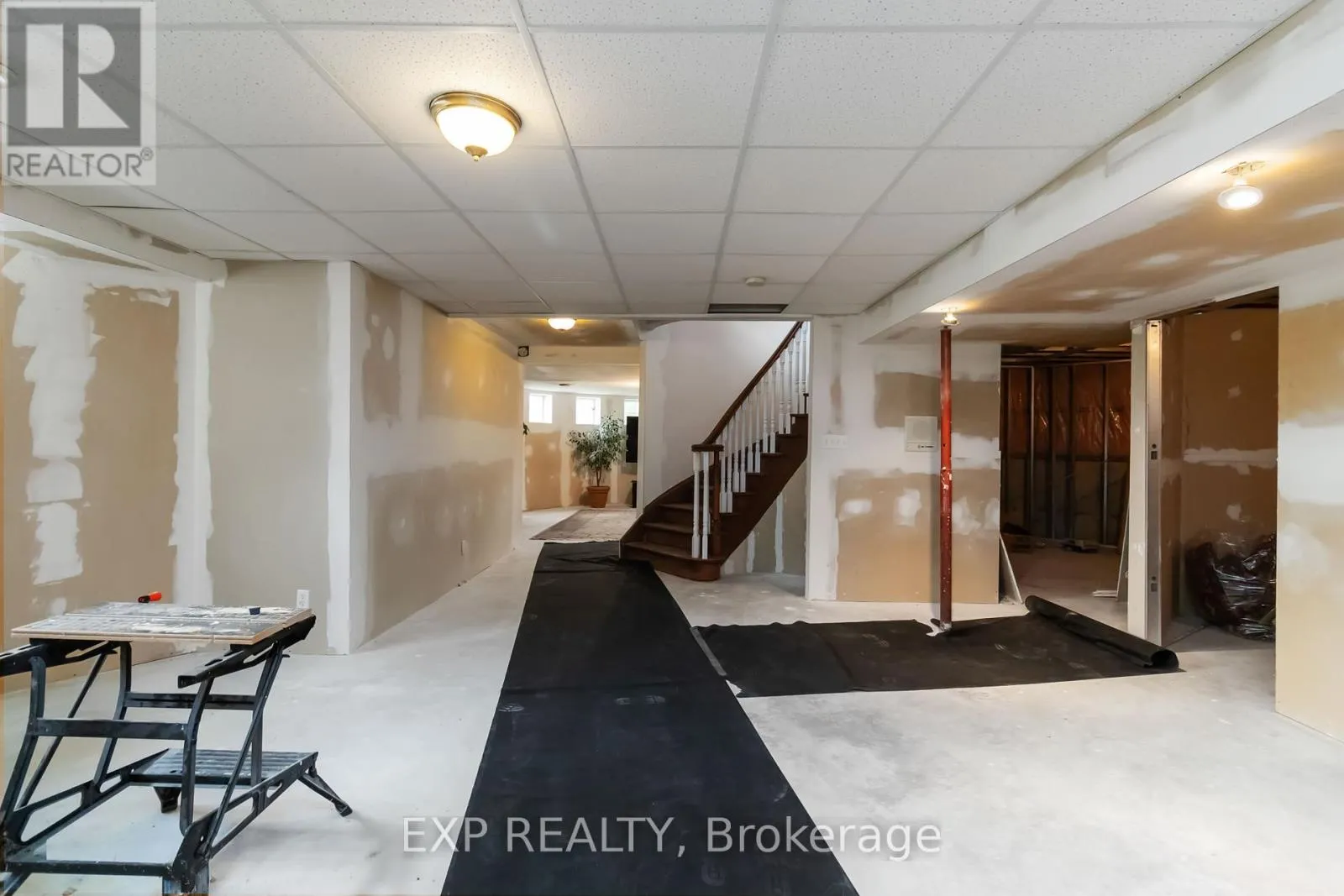 1401 TAMWORTH COURT
