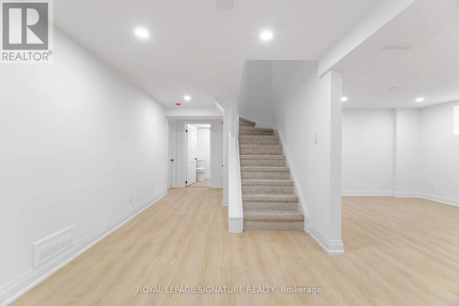 2392 ARNOLD CRESCENT