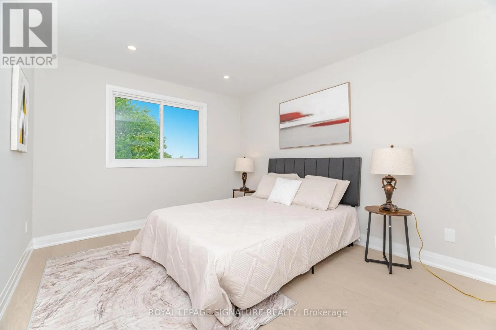 2392 ARNOLD CRESCENT