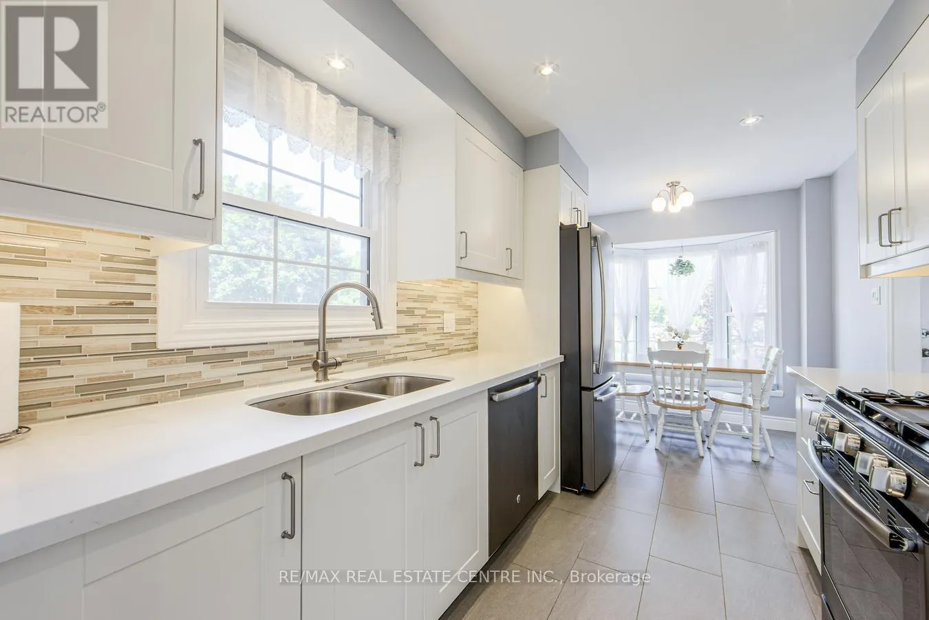 14 - 2935 HEADON FOREST DRIVE