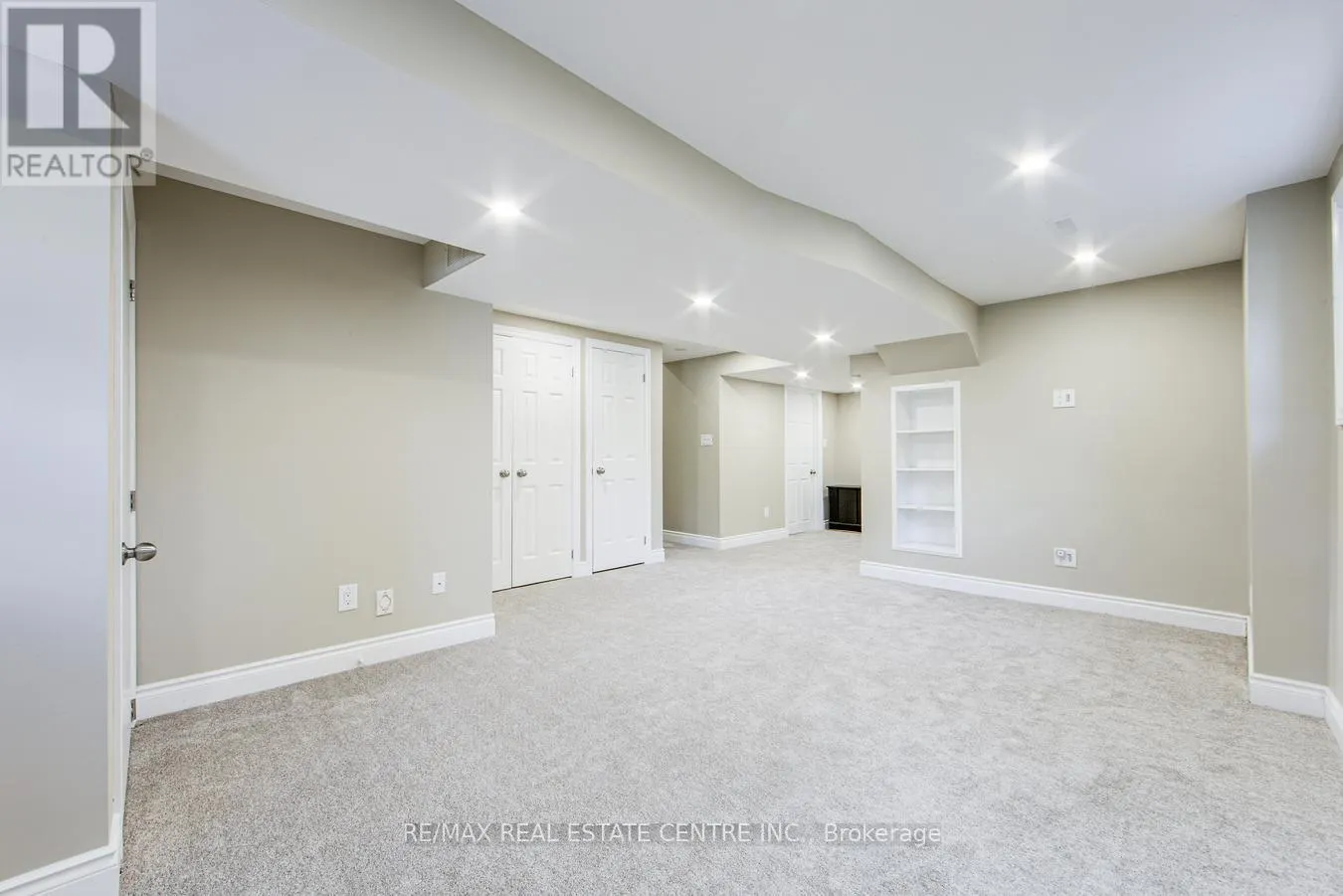 14 - 2935 HEADON FOREST DRIVE