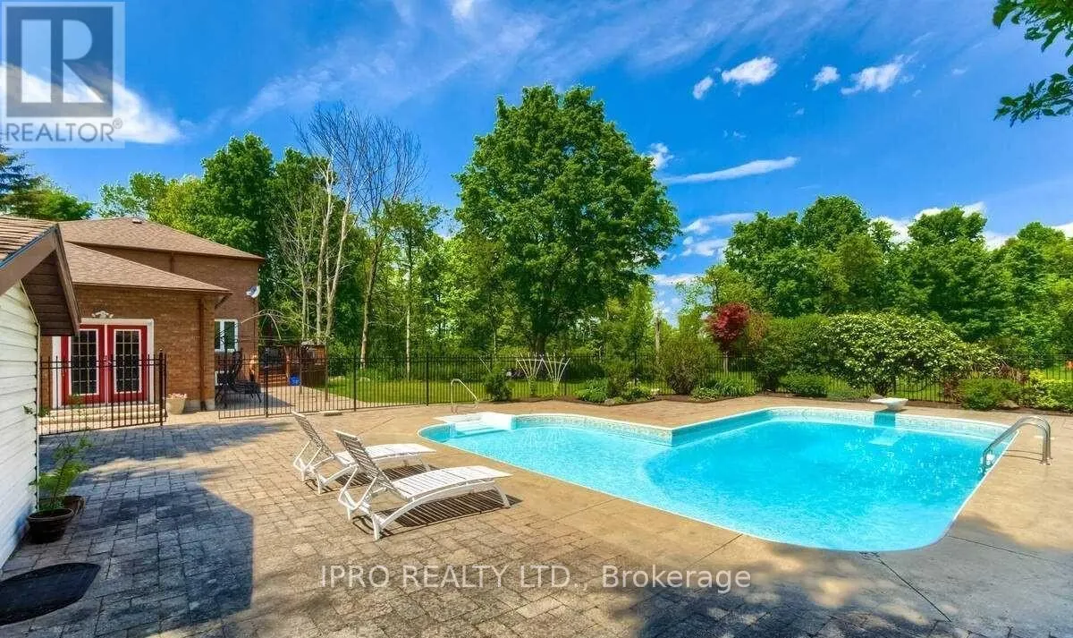 27 BRIARWOOD DRIVE