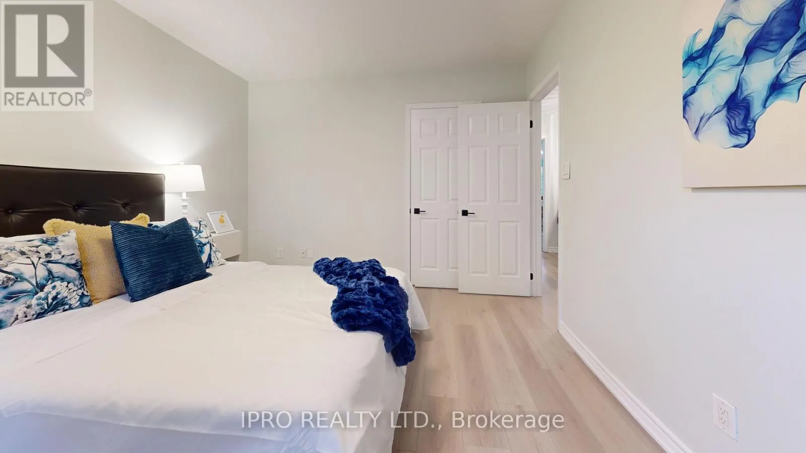 27 BRIARWOOD DRIVE