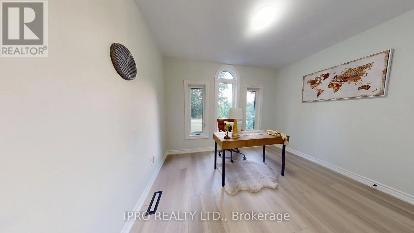 27 BRIARWOOD DRIVE
