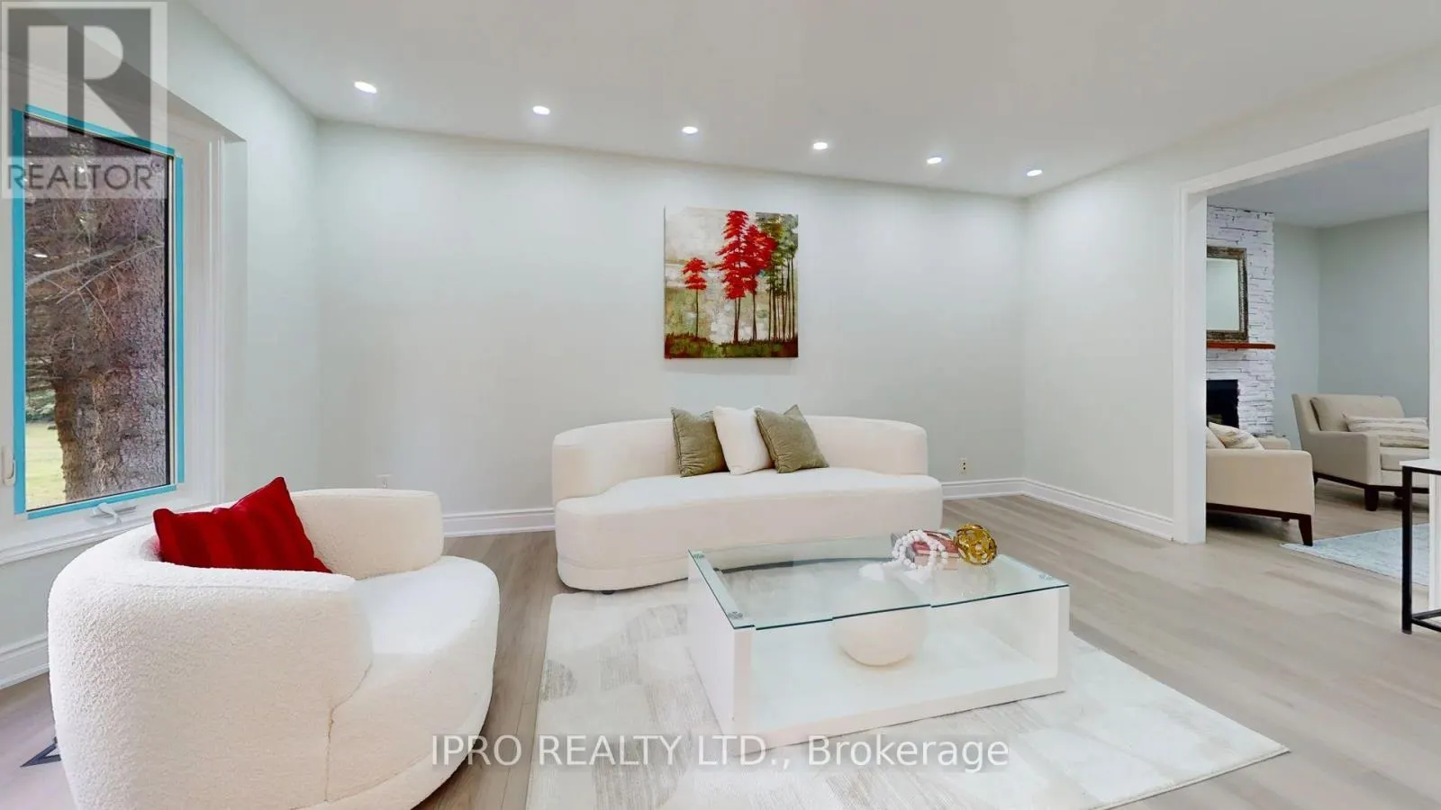 27 BRIARWOOD DRIVE