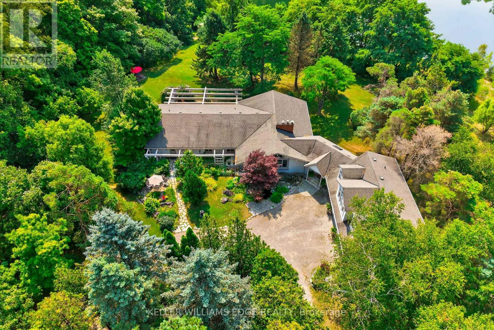 2360 8 SIDE ROAD