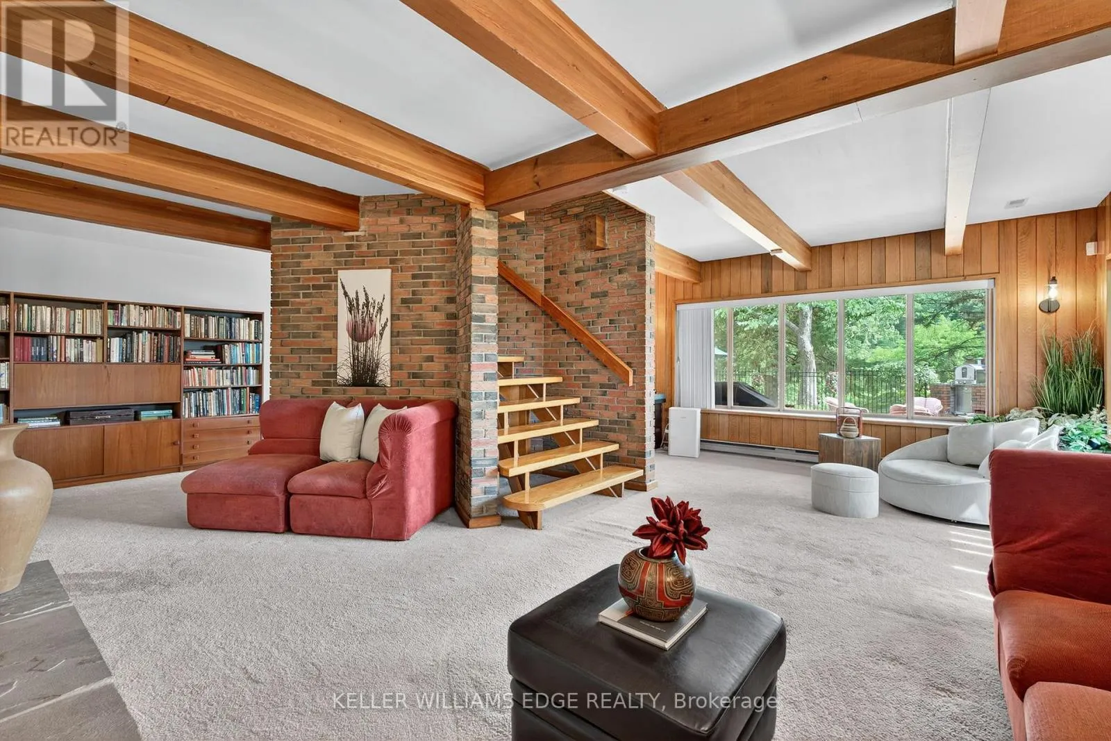 2360 8 SIDE ROAD