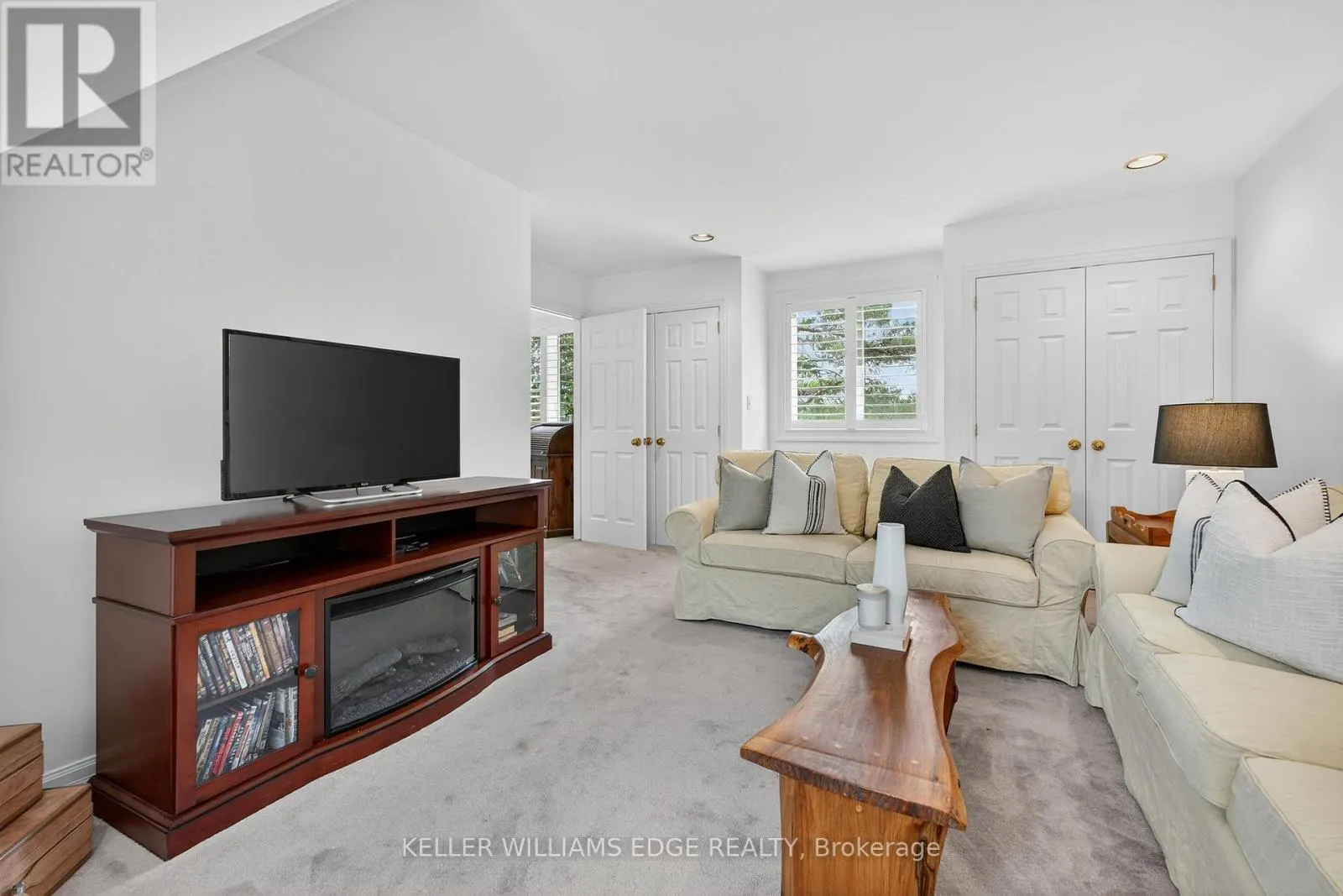 2360 8 SIDE ROAD