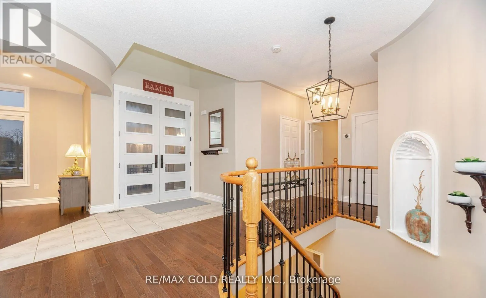 12 VISTA VIEW COURT