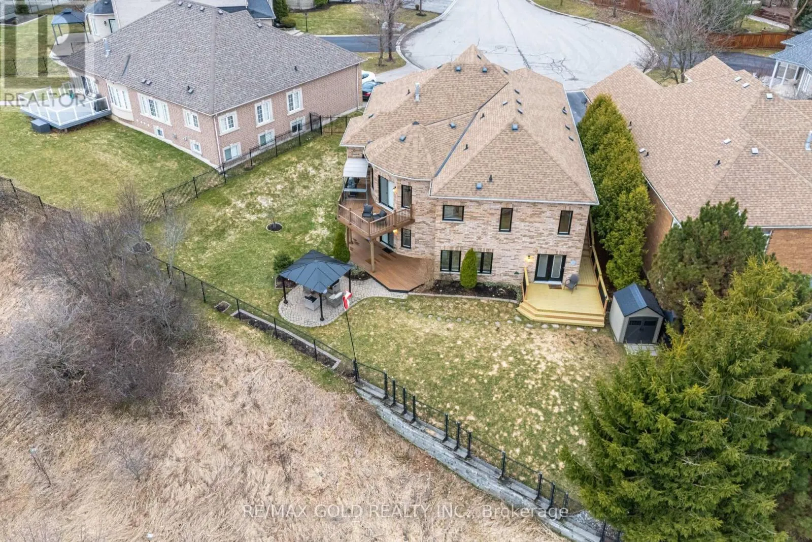 12 VISTA VIEW COURT