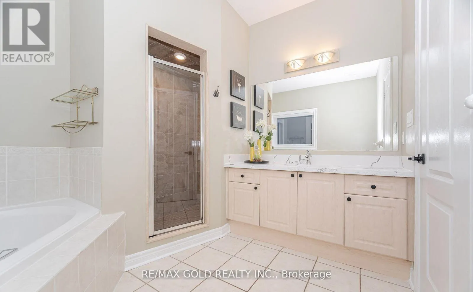 12 VISTA VIEW COURT