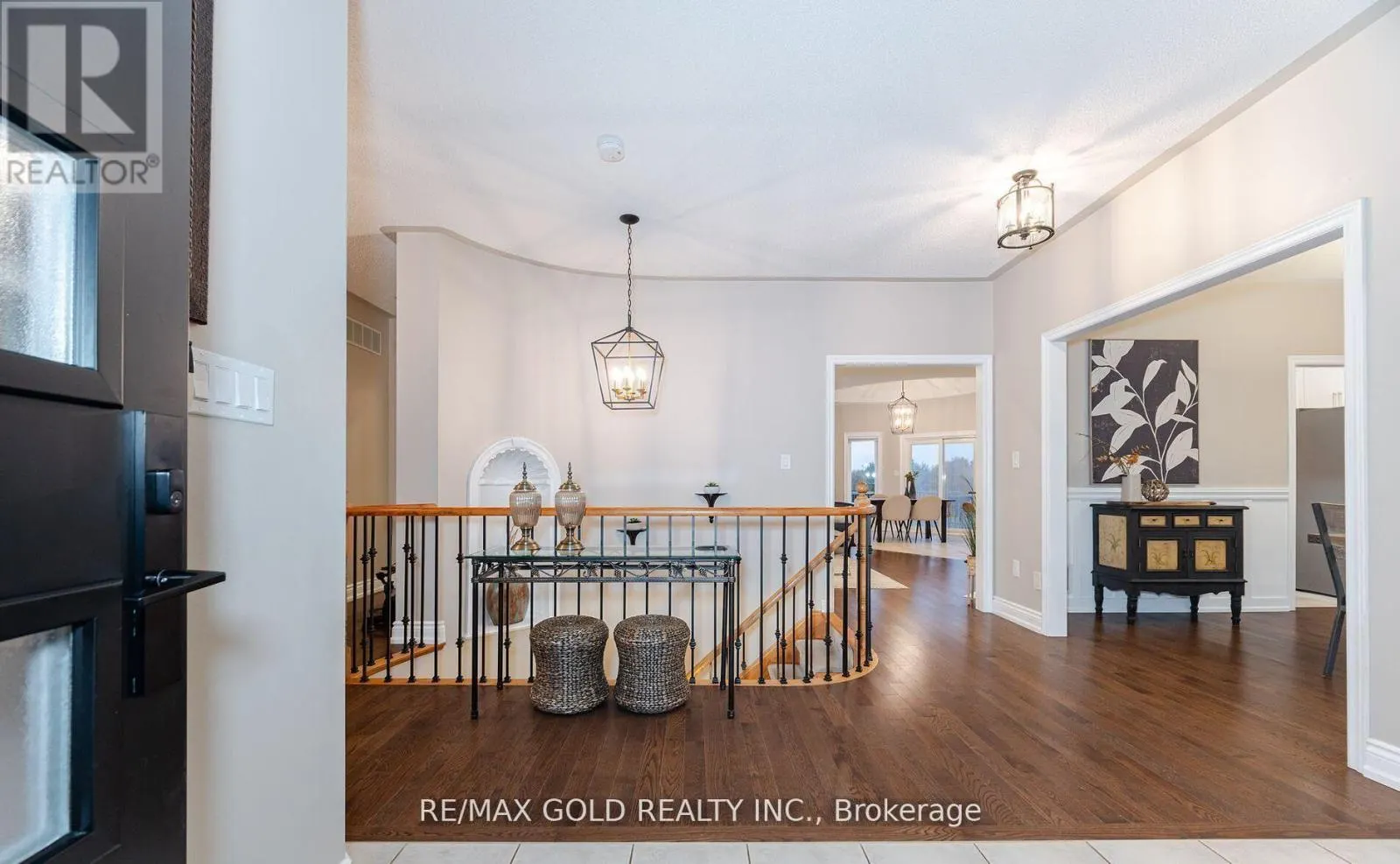12 VISTA VIEW COURT