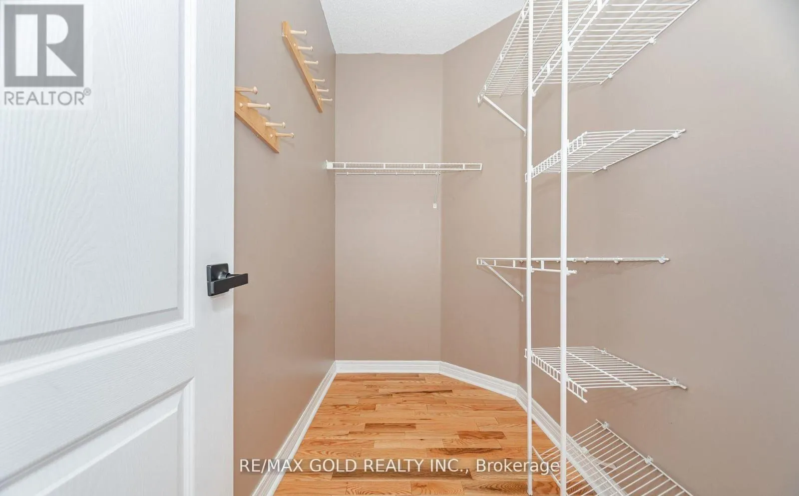 12 VISTA VIEW COURT