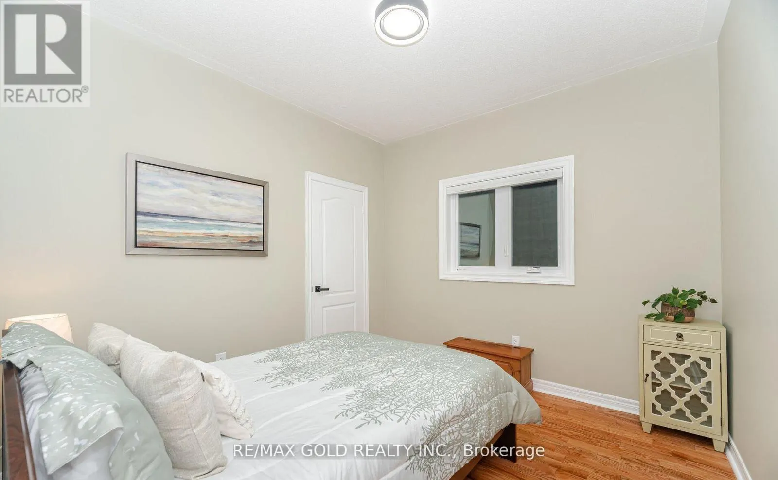 12 VISTA VIEW COURT