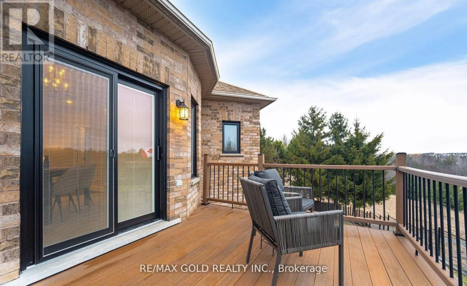 12 VISTA VIEW COURT