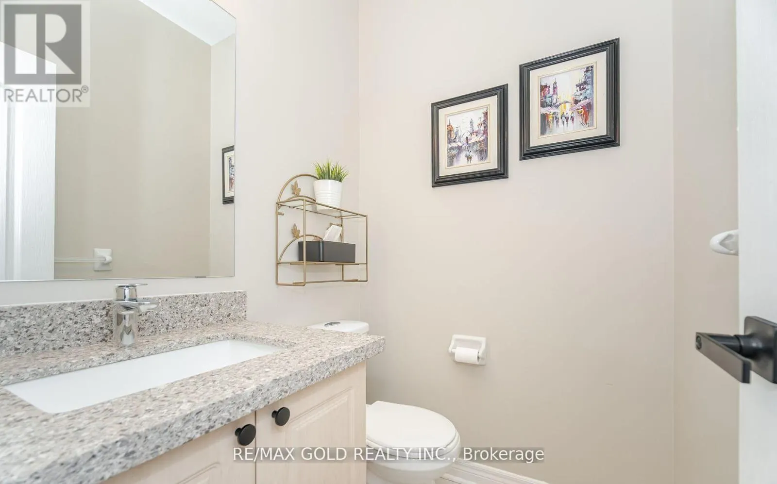 12 VISTA VIEW COURT