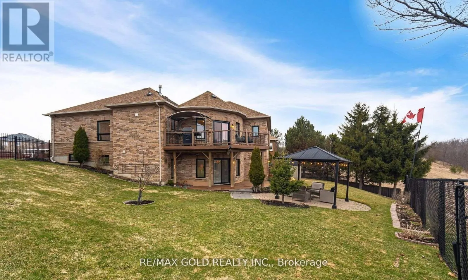 12 VISTA VIEW COURT