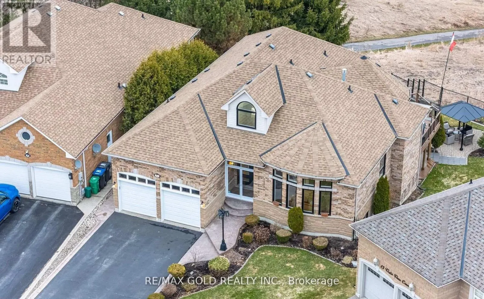 12 VISTA VIEW COURT