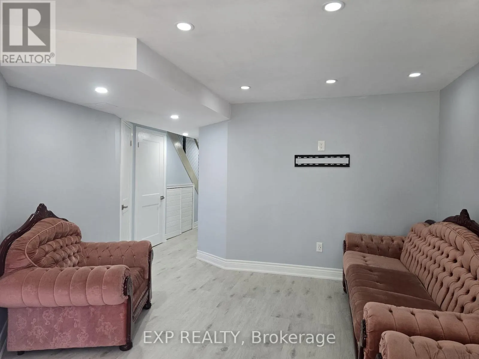 25 - 6399 SPINNAKER CIRCLE
