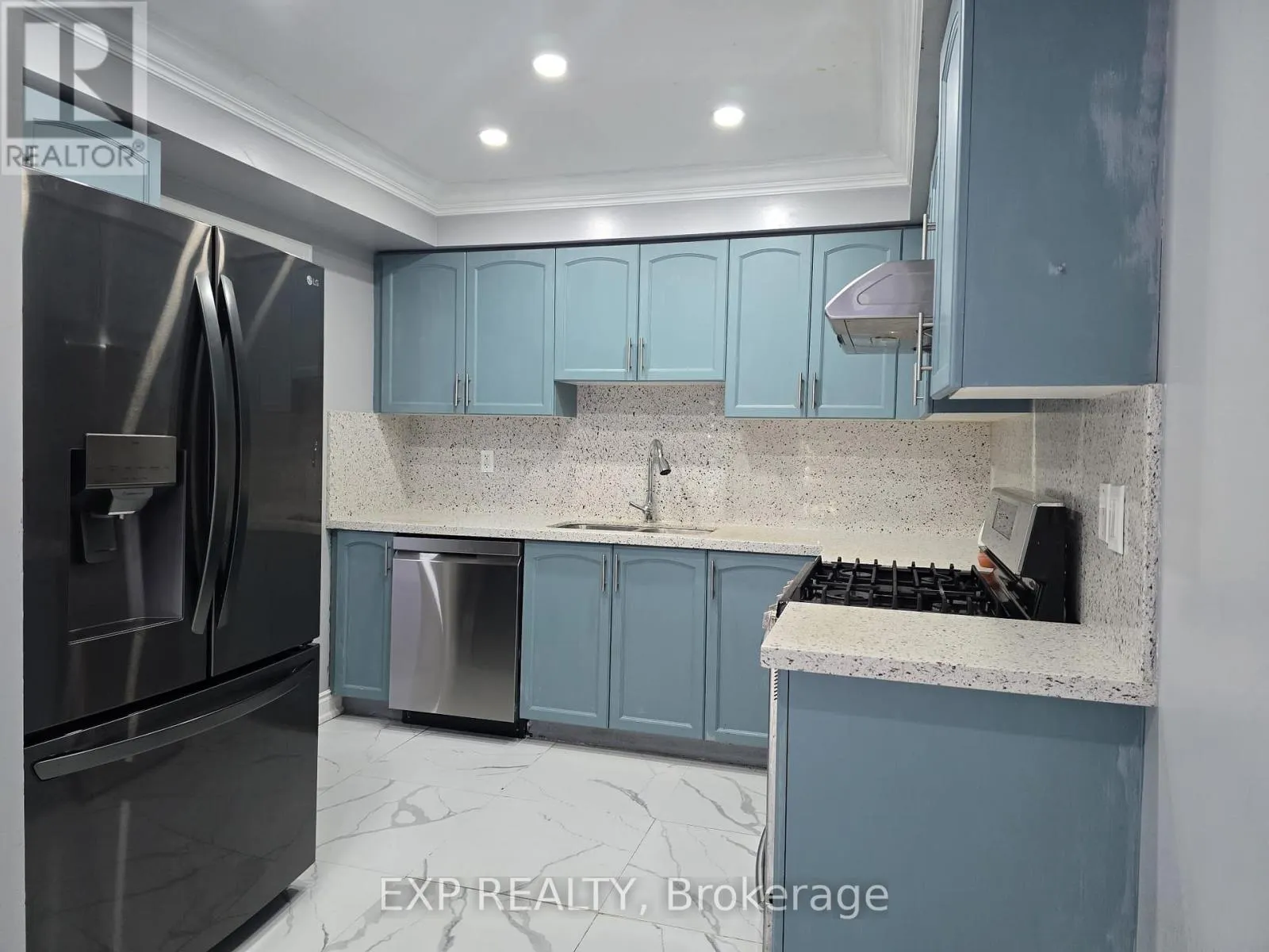 25 - 6399 SPINNAKER CIRCLE