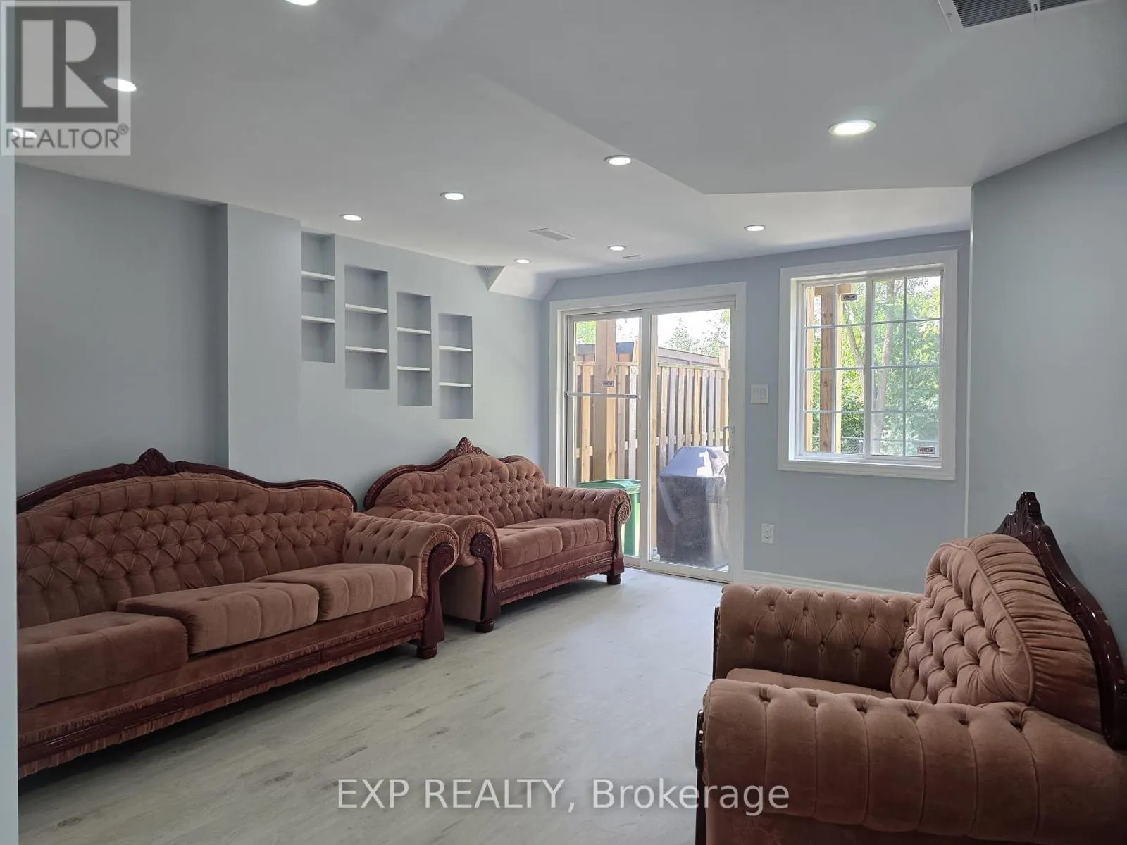 25 - 6399 SPINNAKER CIRCLE