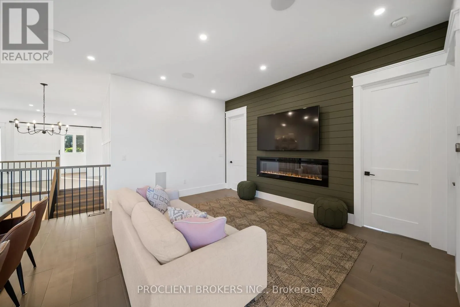 10223 GUELPH LINE