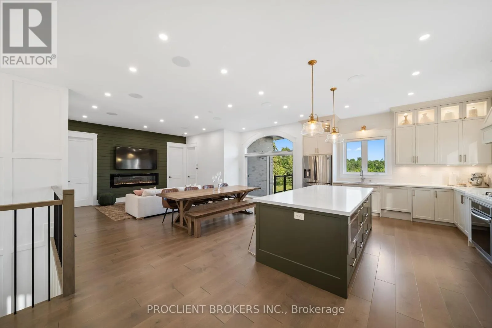 10223 GUELPH LINE