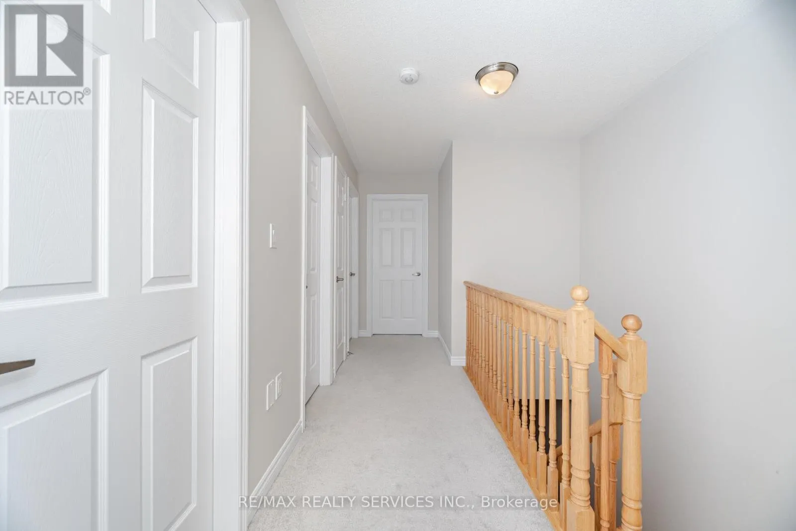 93 ROYAL FERN CRESCENT