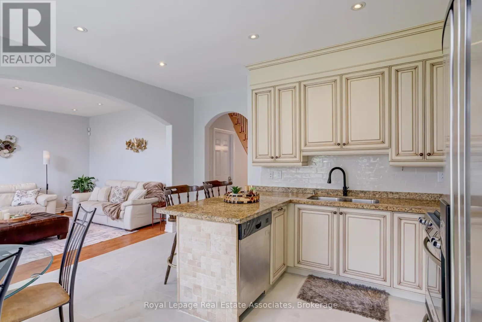 1525 BEATY TRAIL