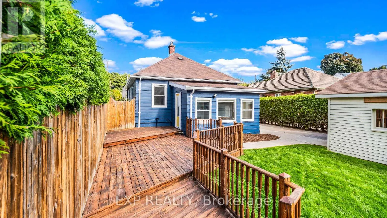 1036 CEDARWOOD PLACE