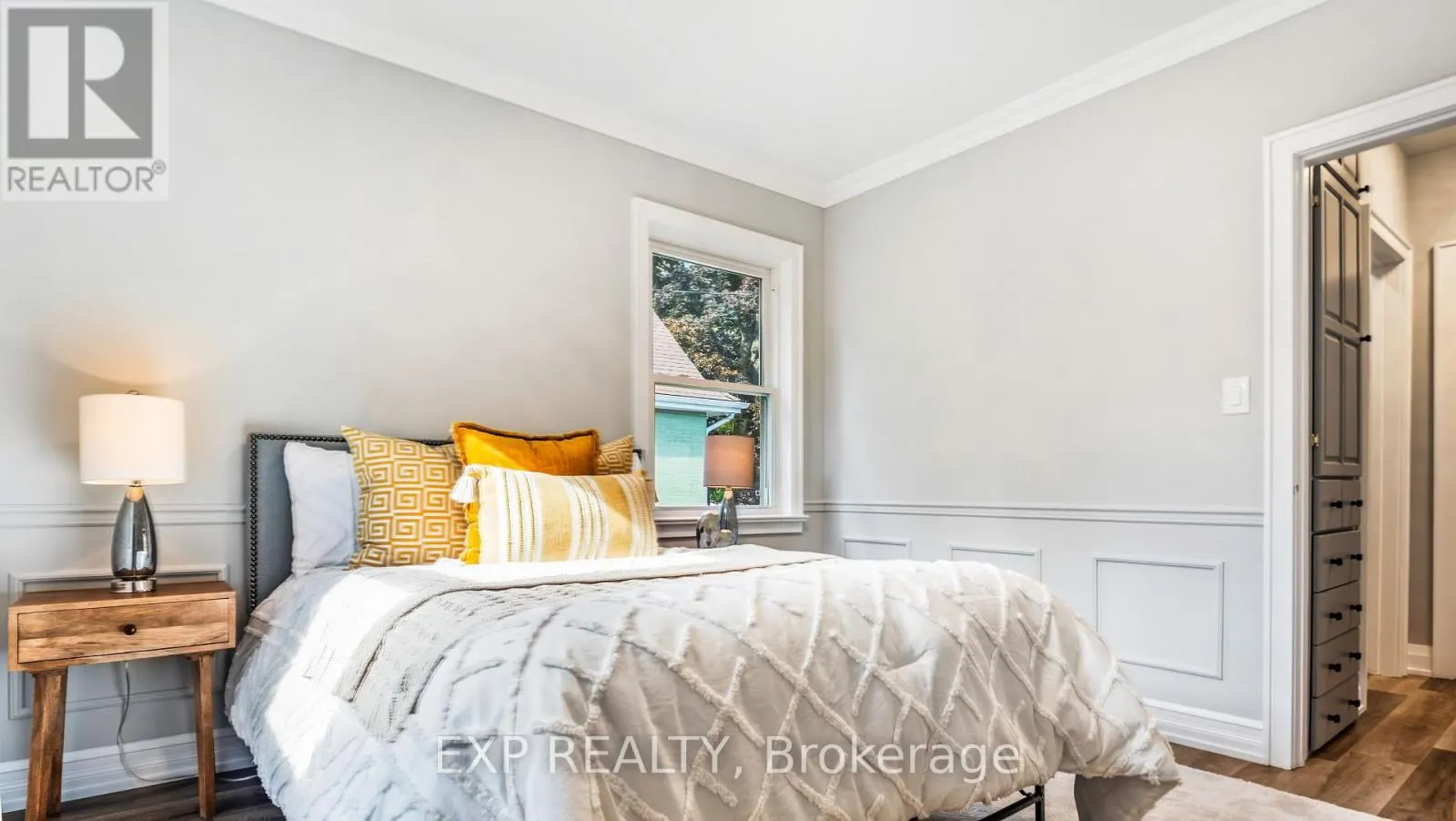 1036 CEDARWOOD PLACE