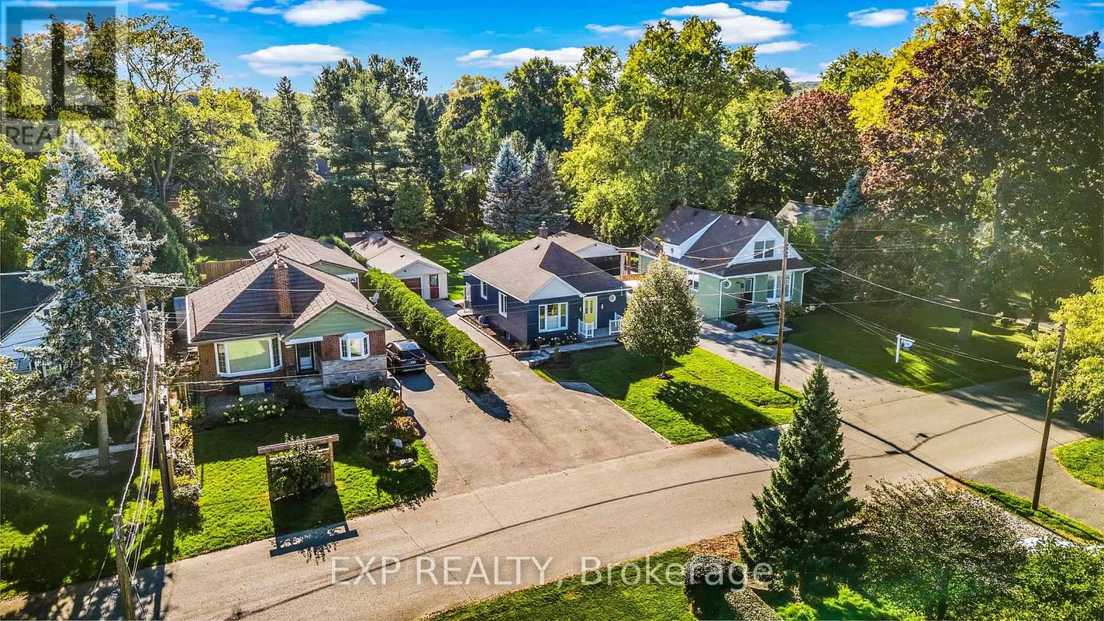 1036 CEDARWOOD PLACE