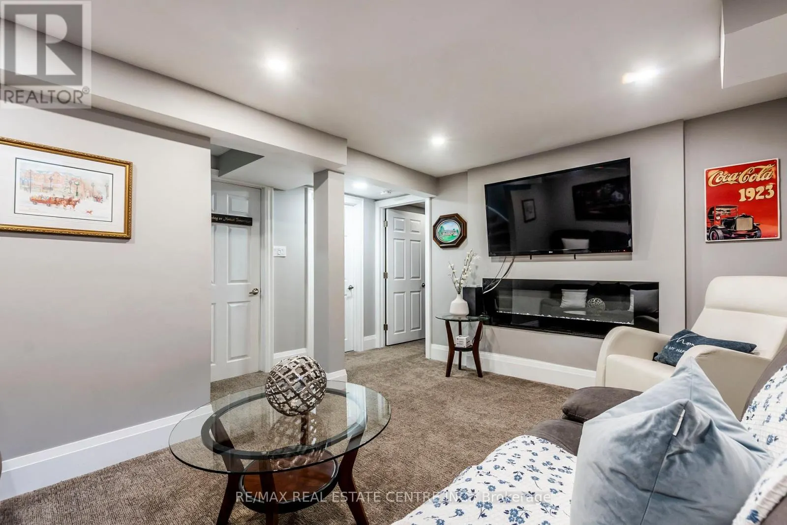 481 BELL STREET