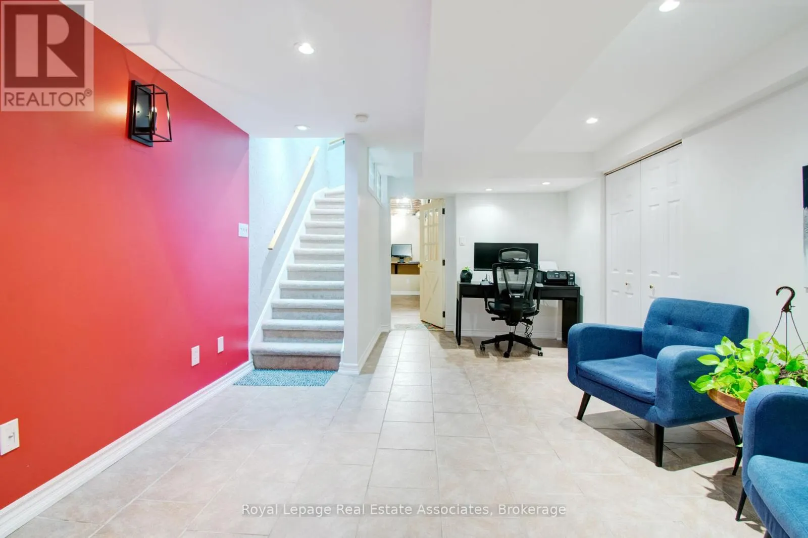 41 DOMINION GARDENS DRIVE