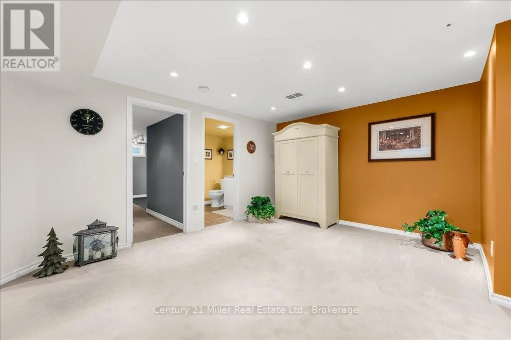 1504 BRIDGE ROAD