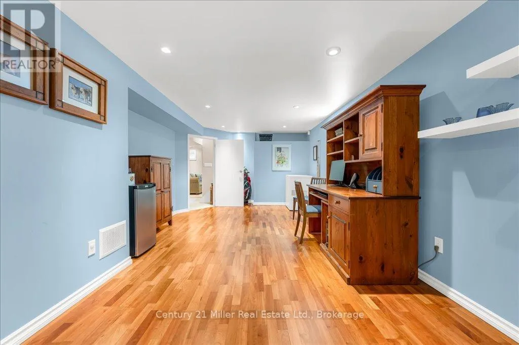 1504 BRIDGE ROAD
