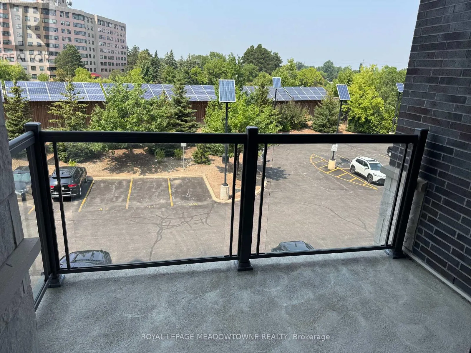 326 - 383 MAIN STREET E