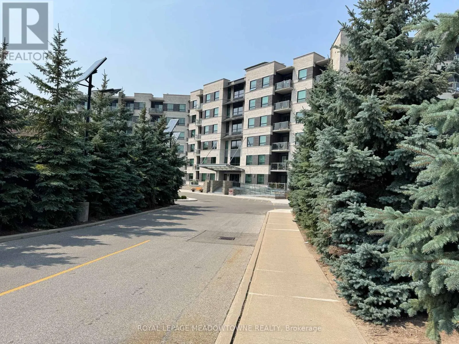 326 - 383 MAIN STREET E
