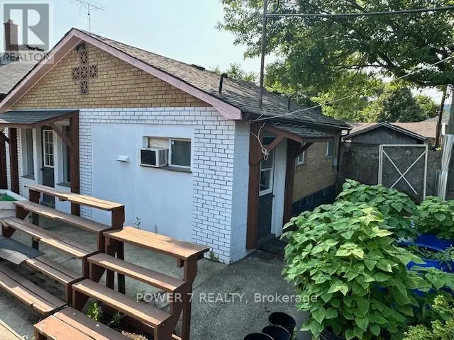 237 PARK LAWN ROAD