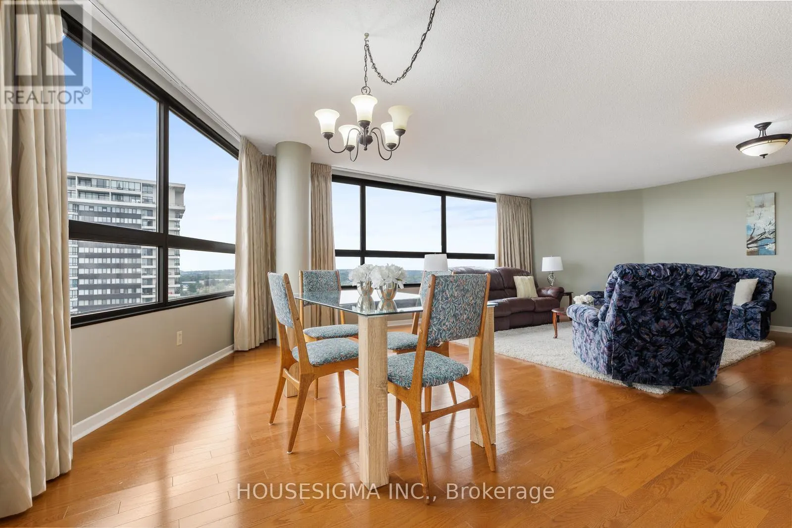 2010 - 1300 BLOOR STREET