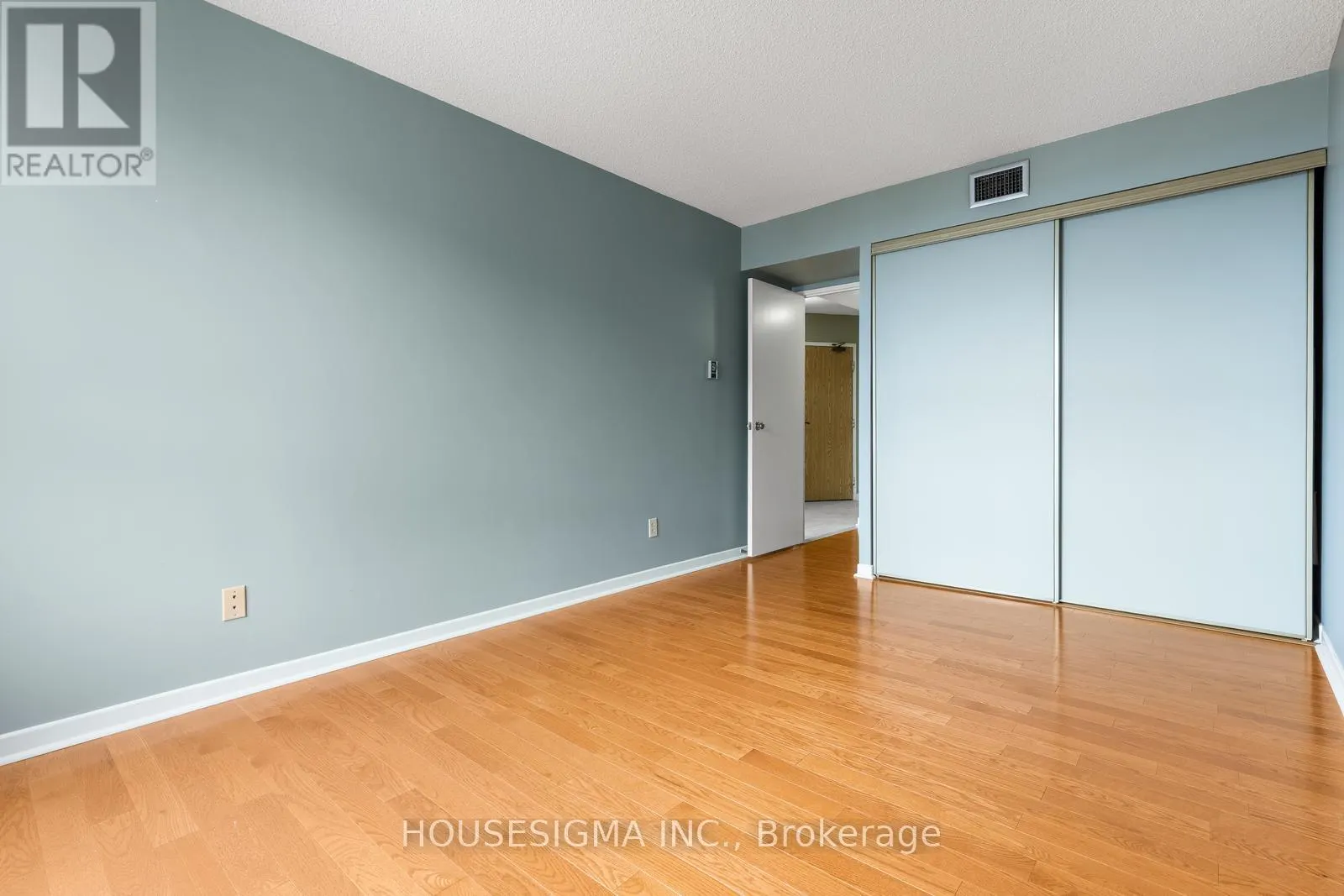 2010 - 1300 BLOOR STREET