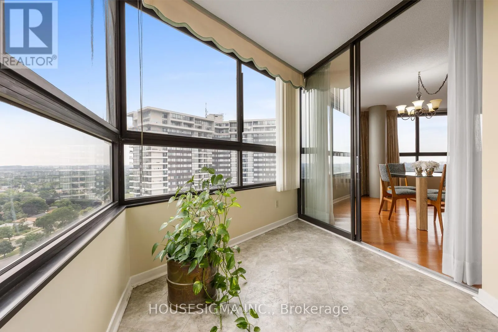 2010 - 1300 BLOOR STREET