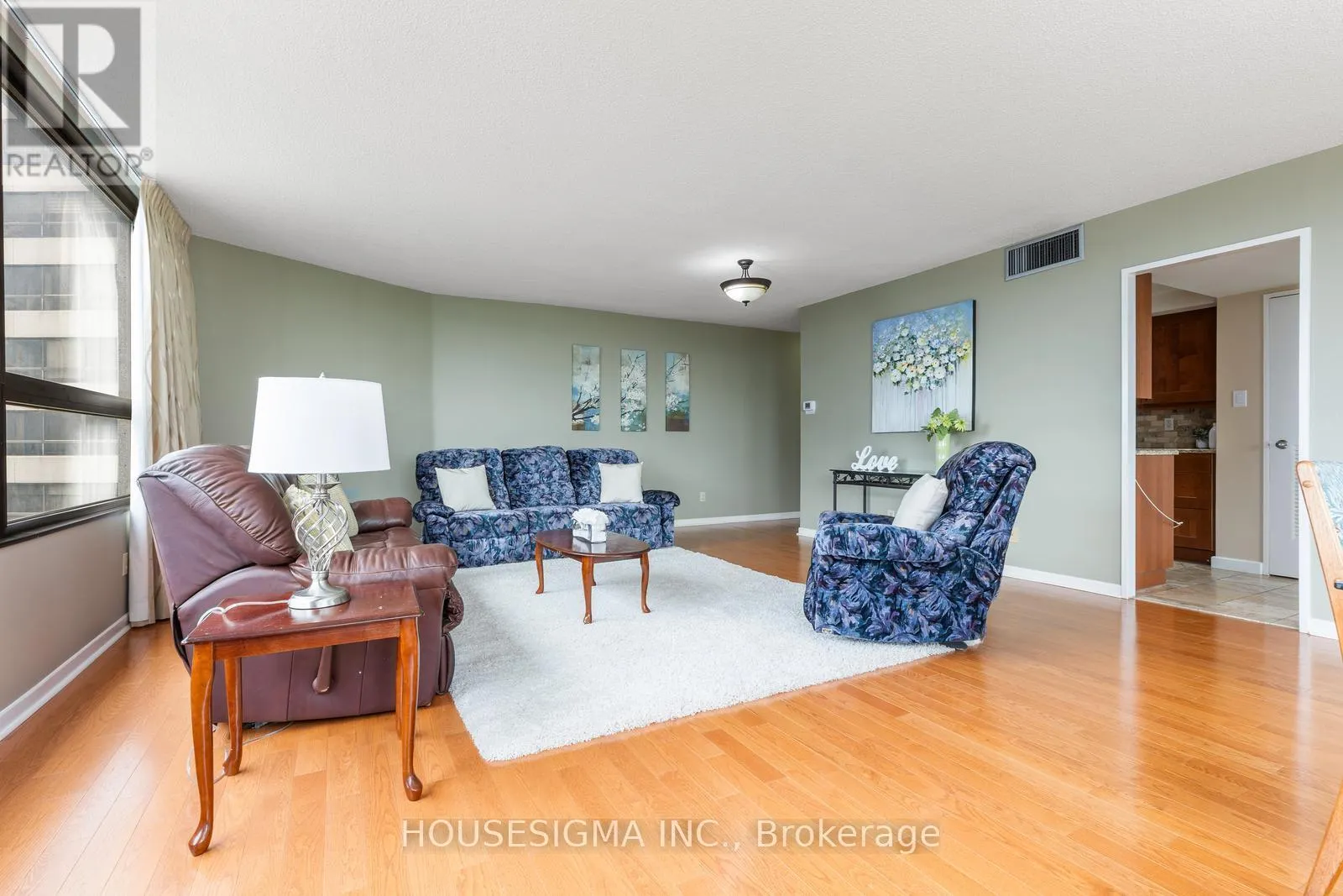 2010 - 1300 BLOOR STREET